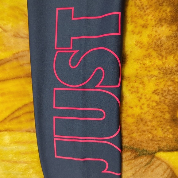 Levi's workout leggings - Picture 3 of 9